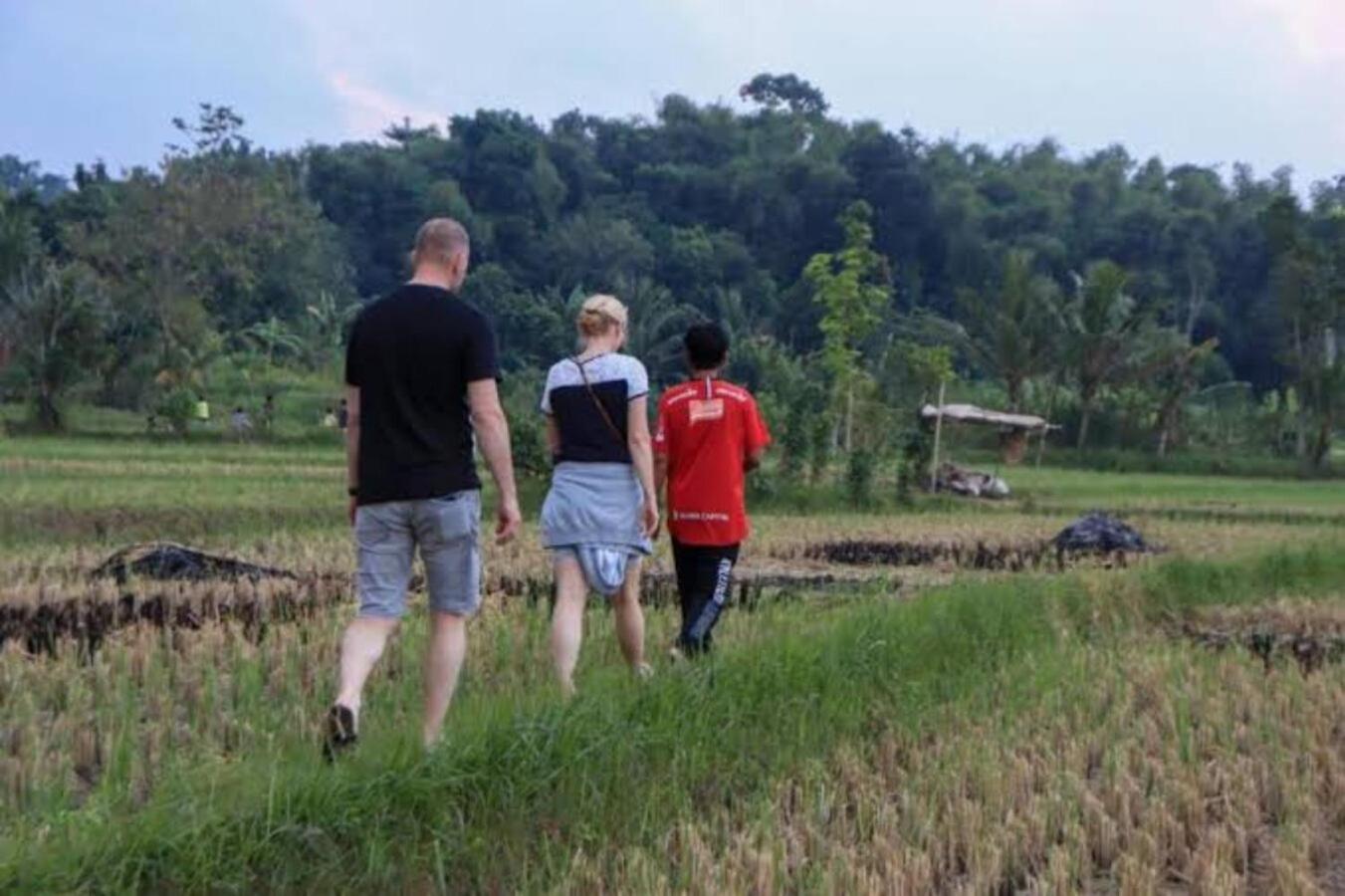 Bujak Permai Villa Matahari Lombok Ntb Прая Екстериор снимка
