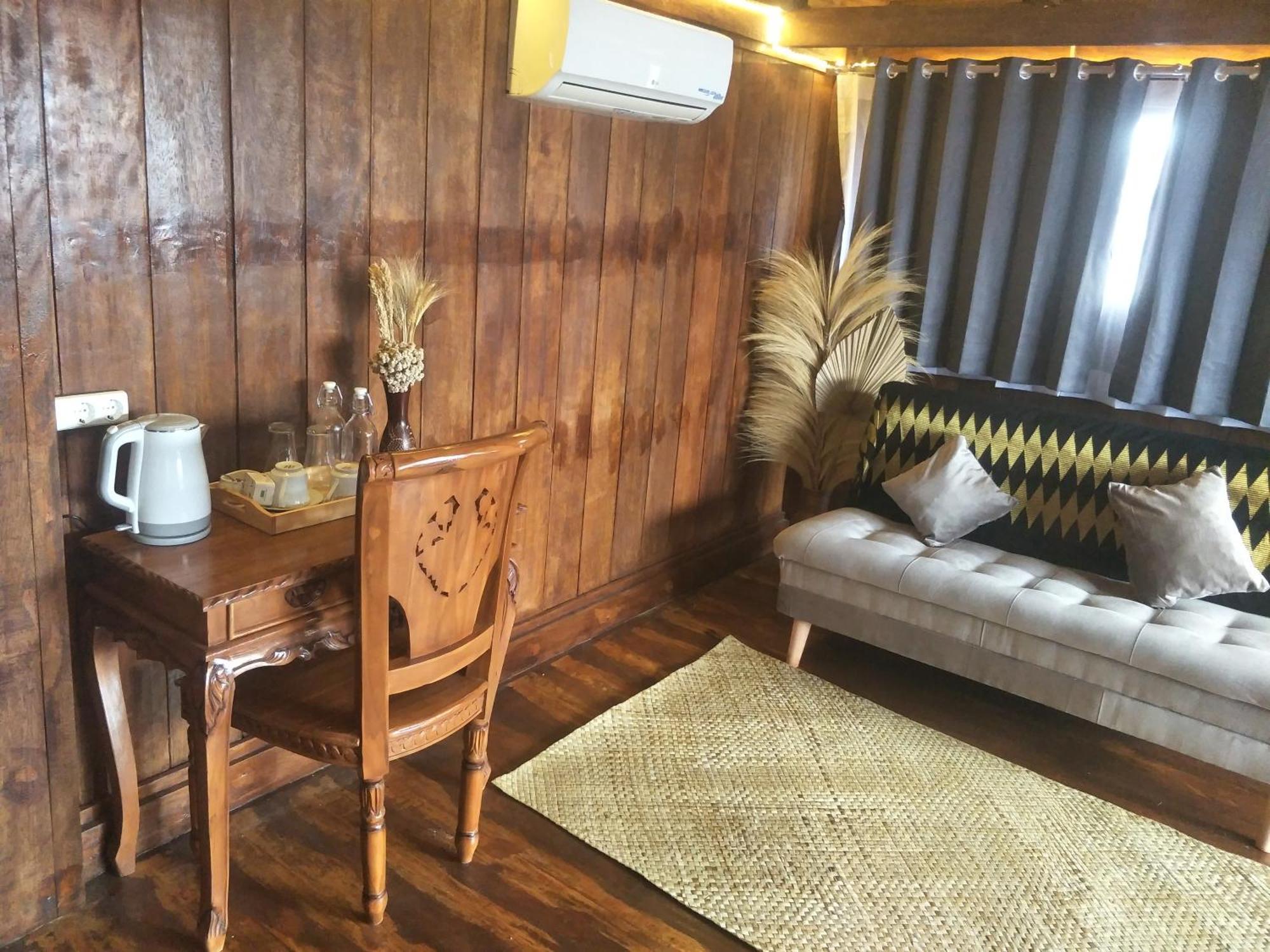 Bujak Permai Villa Matahari Lombok Ntb Прая Екстериор снимка